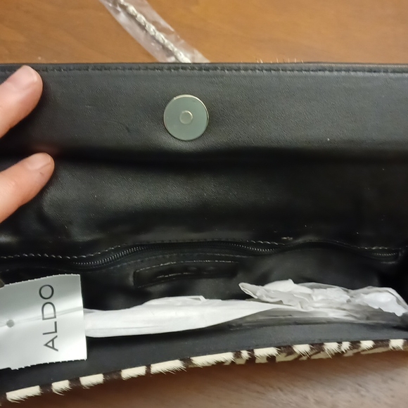 Clutch - Picture 3 of 4